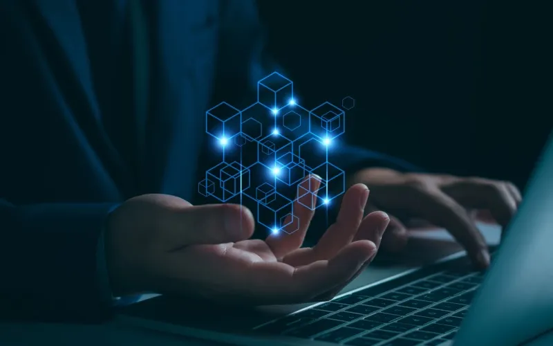 Construyendo confianza: cómo el registro distribuido redefine la autenticidad.